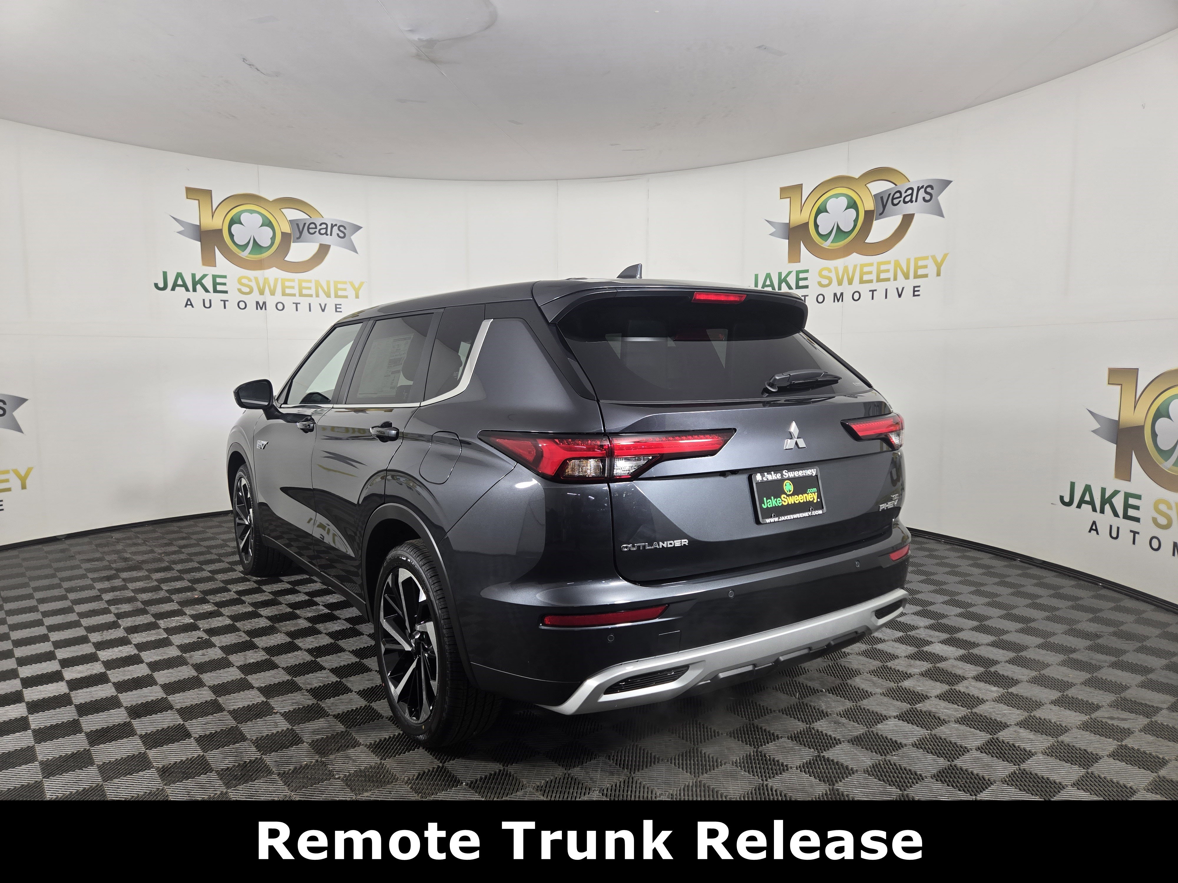 New 2025 Mitsubishi Outlander SE image 5