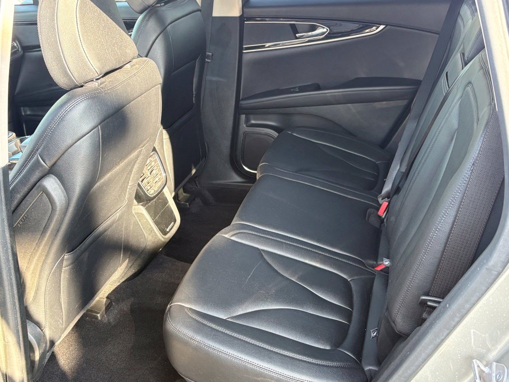 Used 2023 Lincoln Nautilus AWD w/ Premium Package image 15