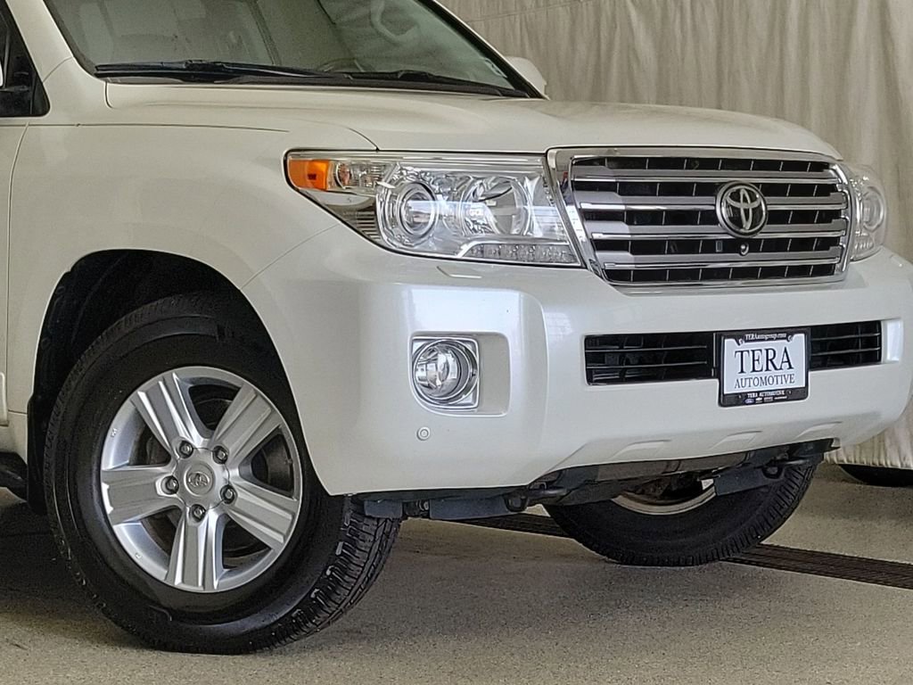 Used 2014 Toyota Land Cruiser image 5