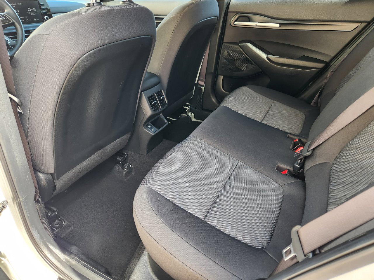 Used 2026 Kia Seltos LX FWD image 28