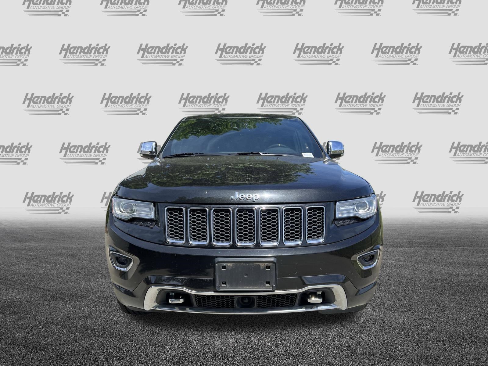 Used 2014 Jeep Grand Cherokee Overland w/ Advanced Technology Group AWD/4WD image 3