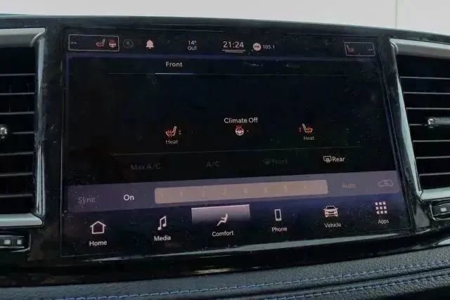 Used 2021 Chrysler Pacifica Touring-L image 30