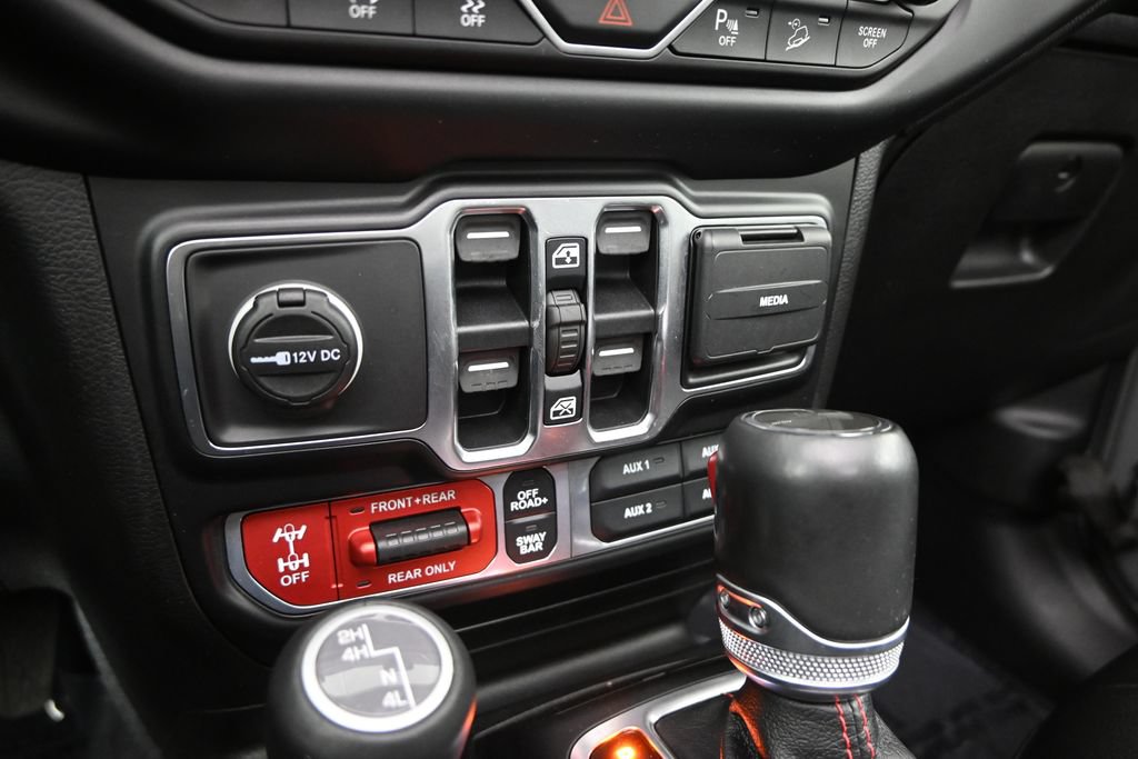 Used 2021 Jeep Wrangler Unlimited Rubicon AWD/4WD image 32