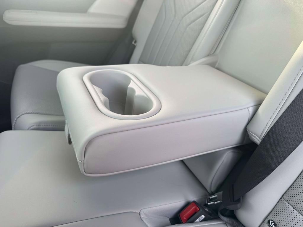 New 2026 Hyundai Santa Fe SEL AWD/4WD image 13
