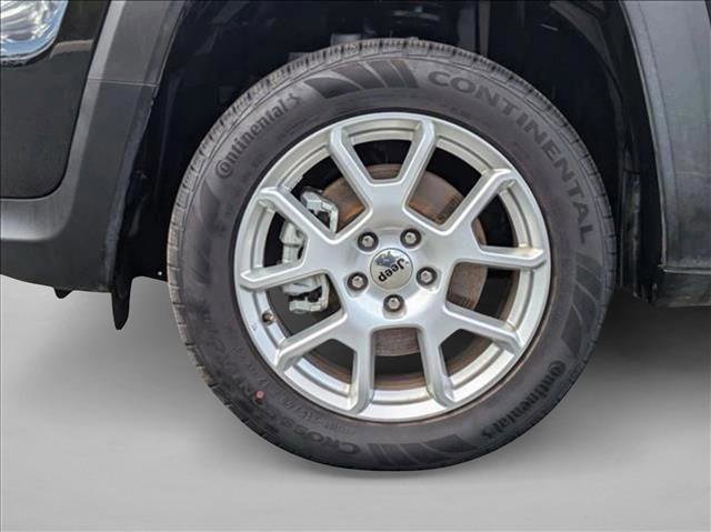 Used 2023 Jeep Renegade Latitude image 23