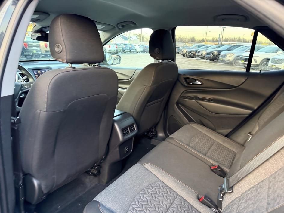 Used 2023 Chevrolet Equinox LT image 10