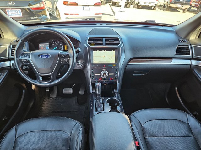 Used 2017 Ford Explorer Limited image 17
