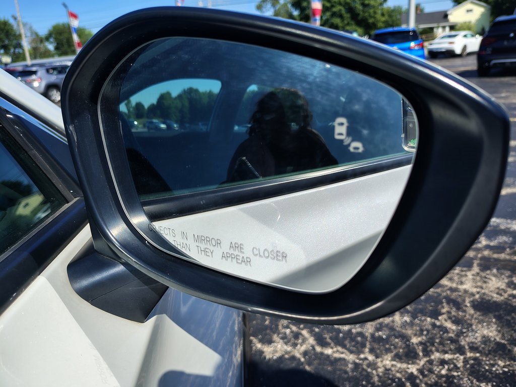 Used 2022 Honda Civic EX image 16