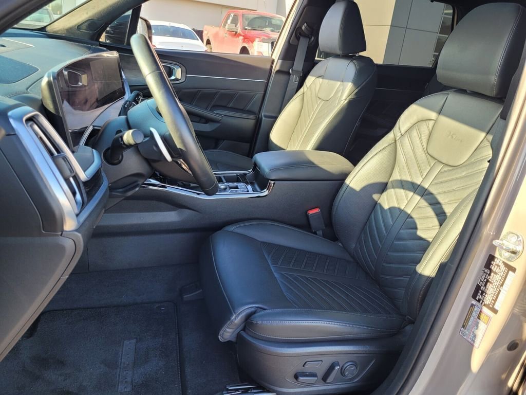 Used 2024 Kia Sorento SX Prestige image 5