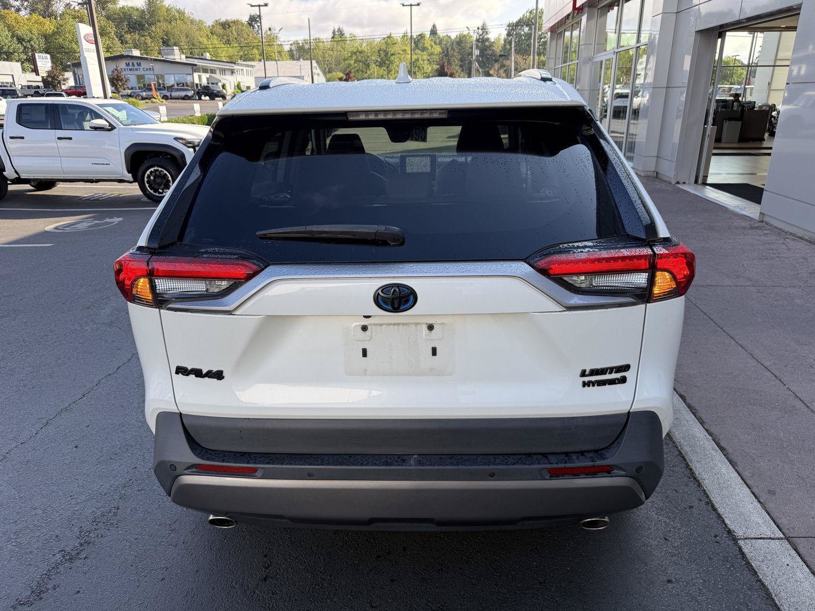 Used 2021 Toyota RAV4 Limited w/ Limited Grade Weather Package AWD/4WD image 4