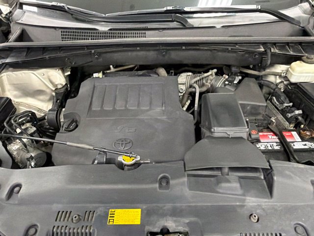 Used 2015 Toyota Highlander Limited AWD/4WD image 30