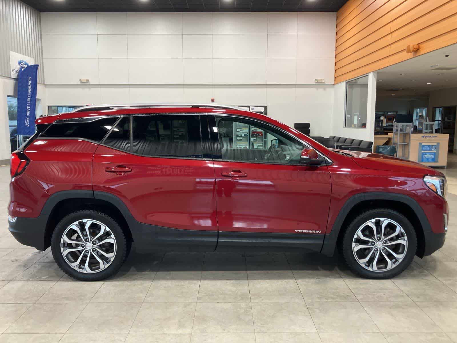 Used 2020 GMC Terrain SLT w/ Preferred Package image 4