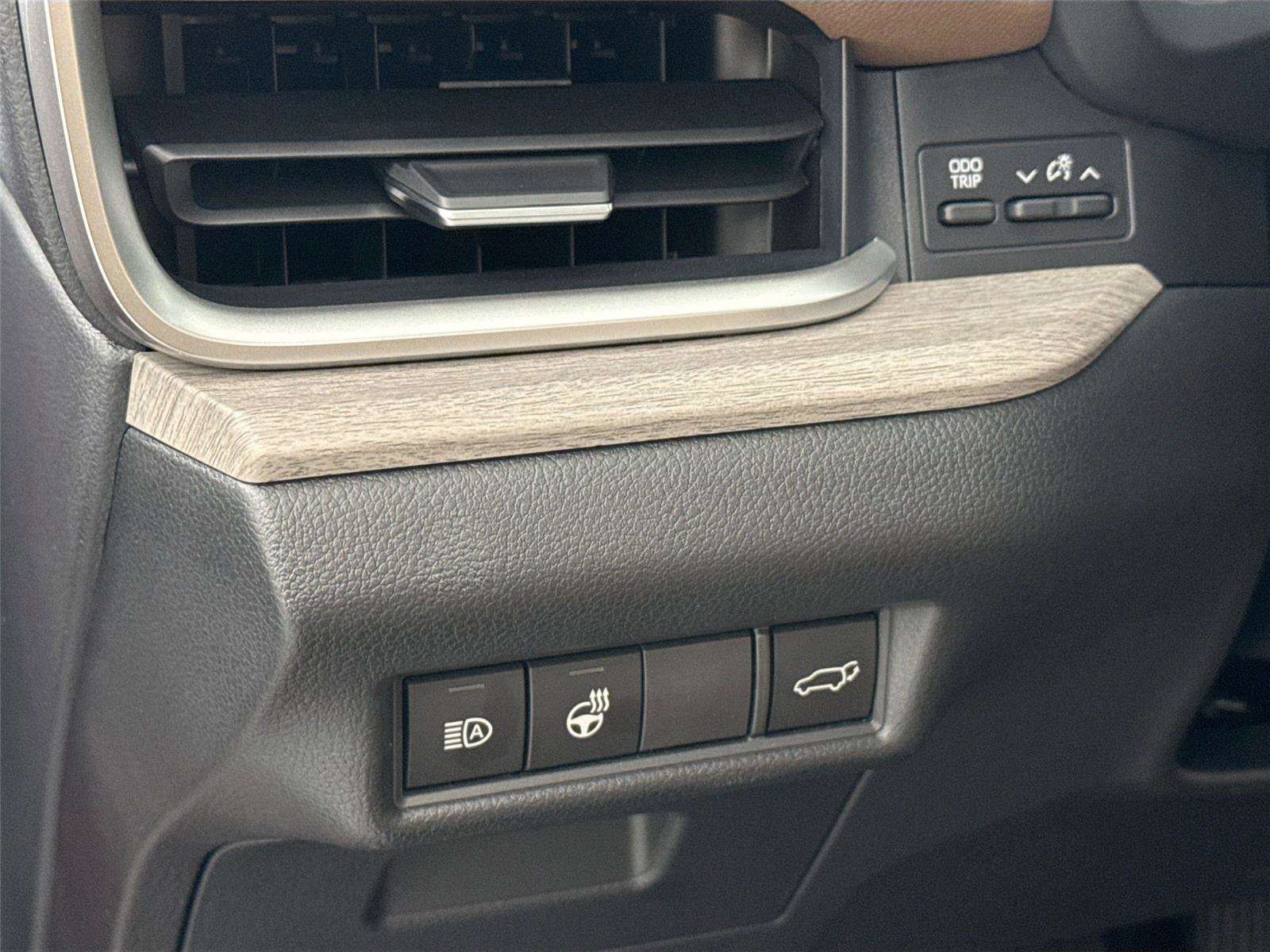 Certified 2026 Toyota Grand Highlander Platinum image 14