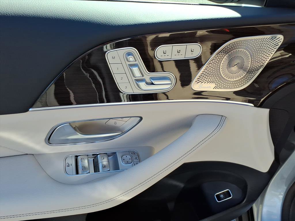 New 2026 Mercedes-Benz GLS 450 4MATIC image 12