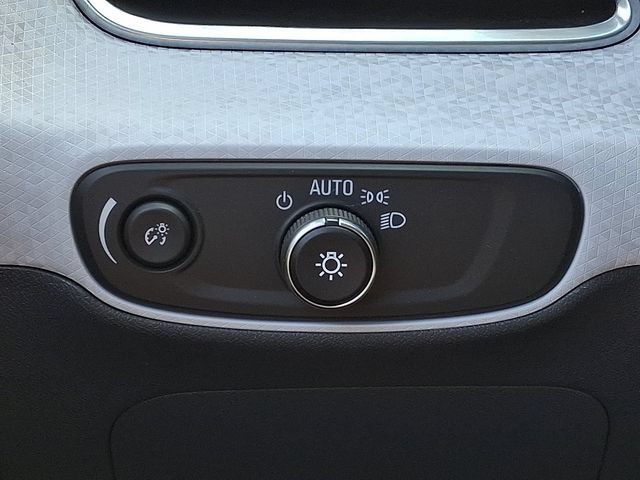 Used 2020 Chevrolet Bolt LT FWD image 28