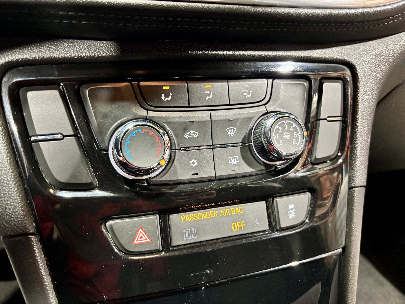 Used 2018 Buick Encore Preferred image 29