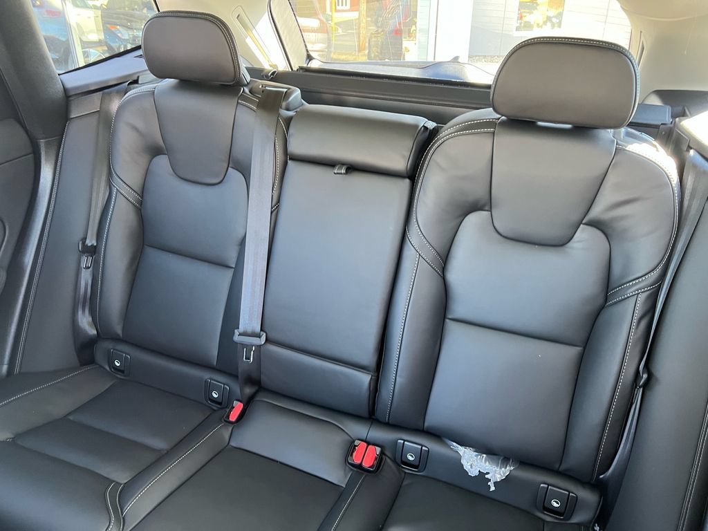 New 2026 Volvo XC60 T8 Ultra w/ Protection Package Premier AWD/4WD image 19