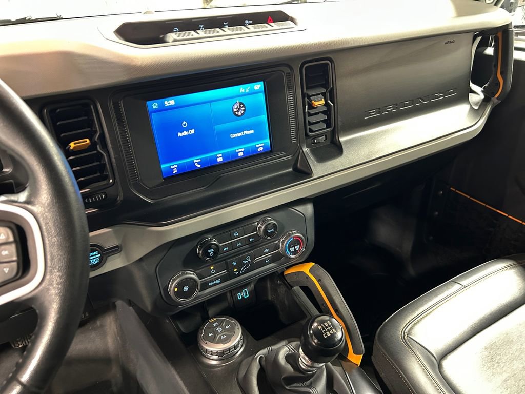 Used 2022 Ford Bronco Badlands image 16