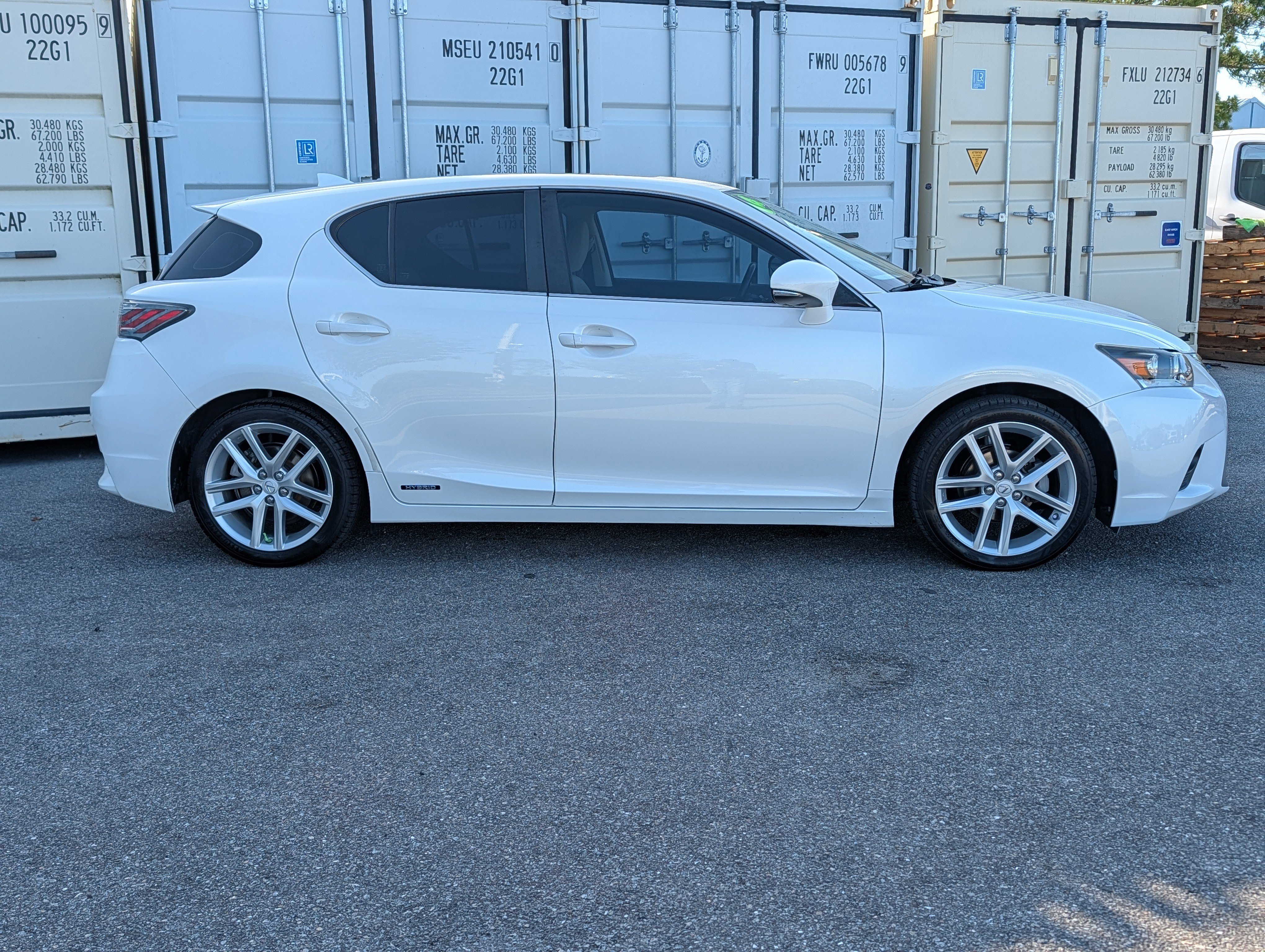 Used 2014 Lexus CT 200h FWD image 3