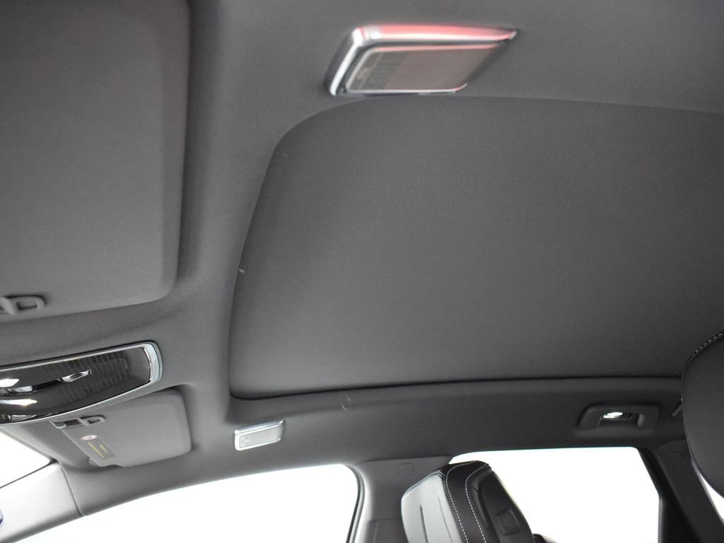 New 2026 Cadillac Optiq Sport 2 w/ LPO, Floor Liner Package image 30