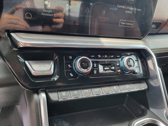 Used 2024 GMC Sierra 2500 Denali Ultimate AWD/4WD image 18