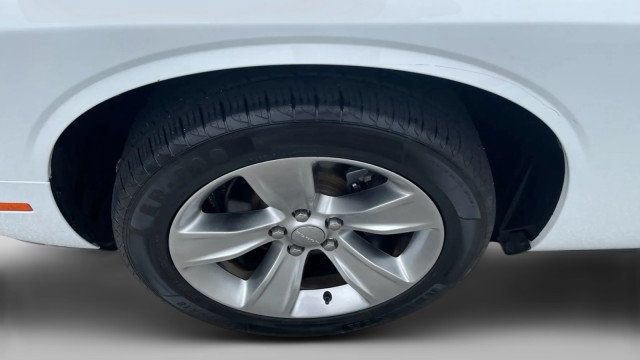 Used 2021 Dodge Challenger SXT RWD image 10