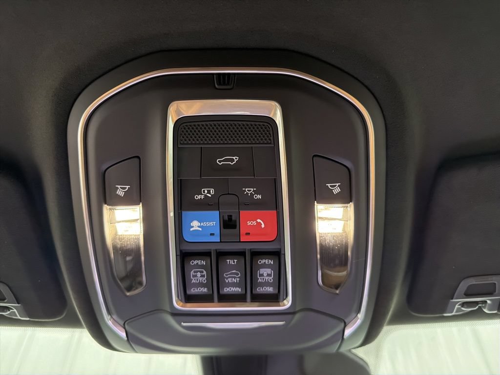 New 2026 Jeep Grand Cherokee Summit AWD/4WD image 25