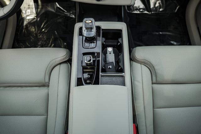 New 2026 Volvo XC90 T8 Ultra w/ Protection Package Premier image 27
