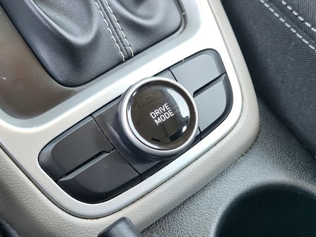Used 2022 Hyundai Venue SEL FWD image 26