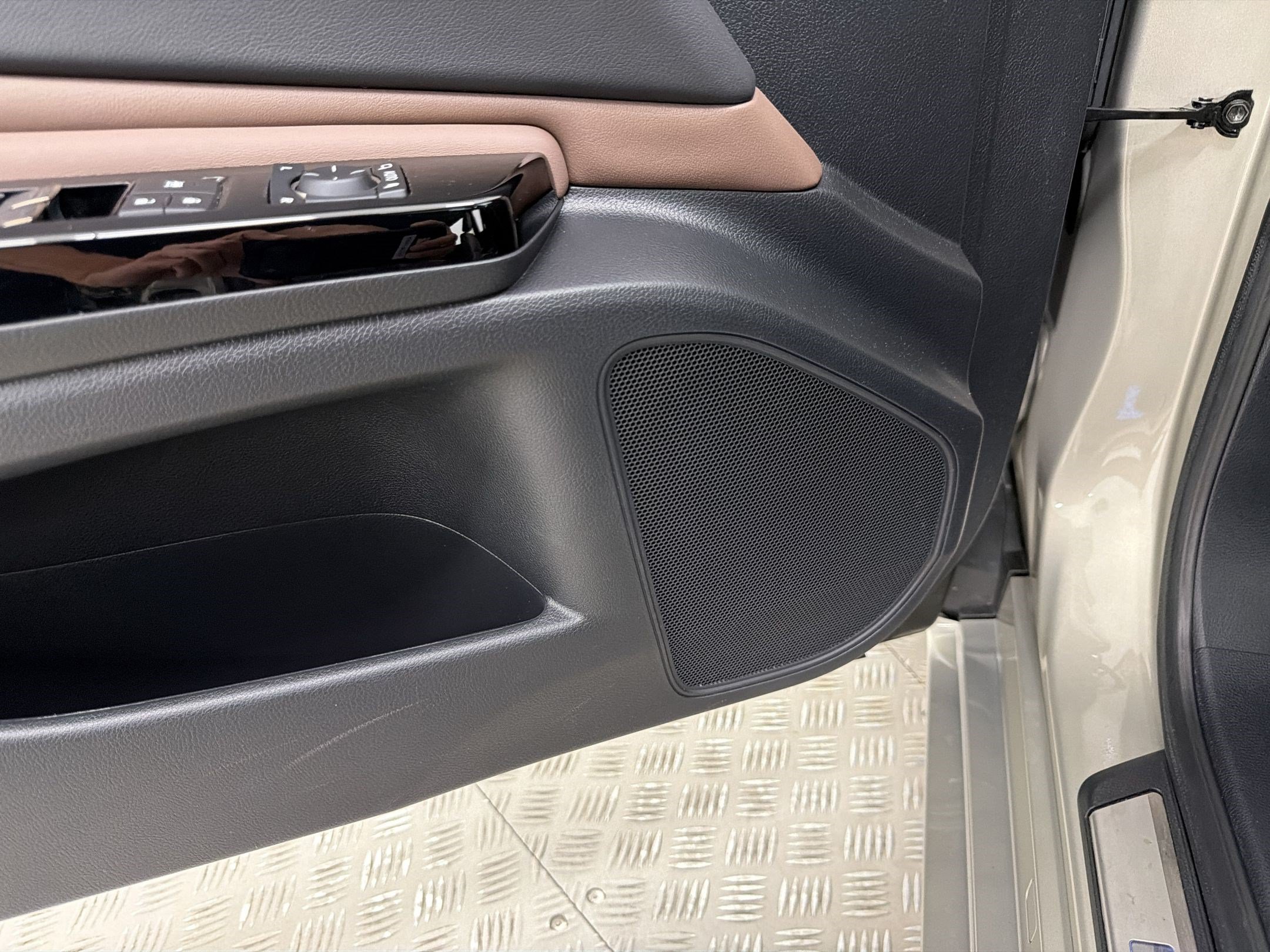 Certified 2023 Lexus ES 250 w/ Premium Package AWD/4WD image 32