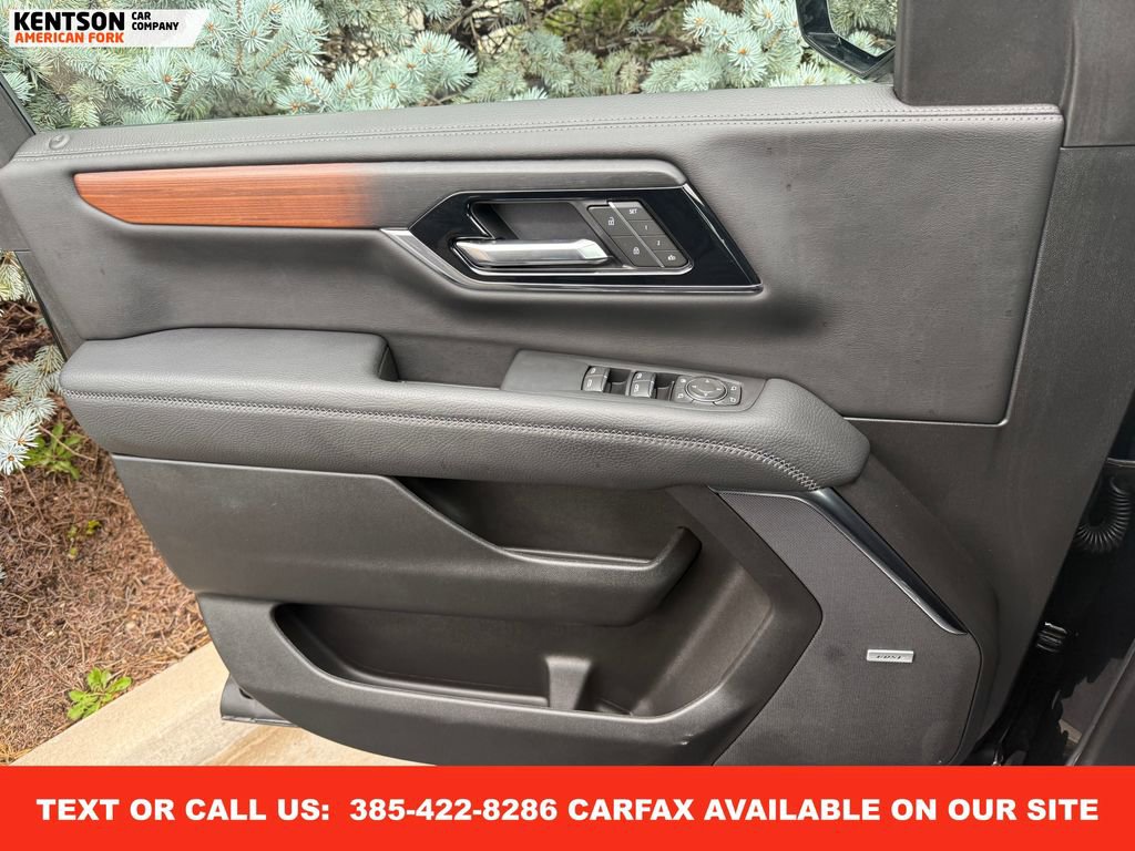 Used 2025 GMC Yukon Denali image 22