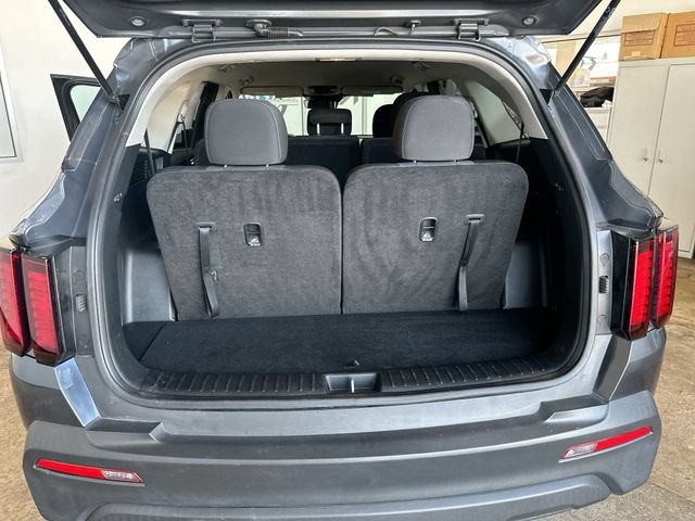 Certified 2023 Kia Sorento LX FWD image 21