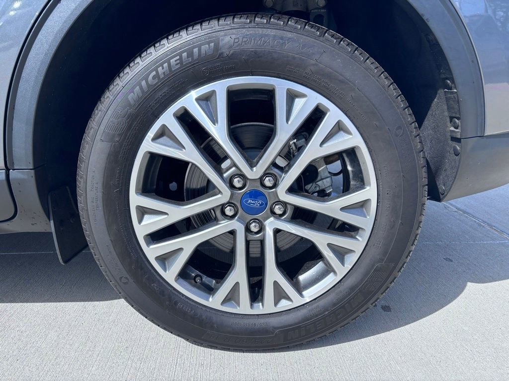 Used 2022 Ford Escape SEL w/ Technology Package image 11