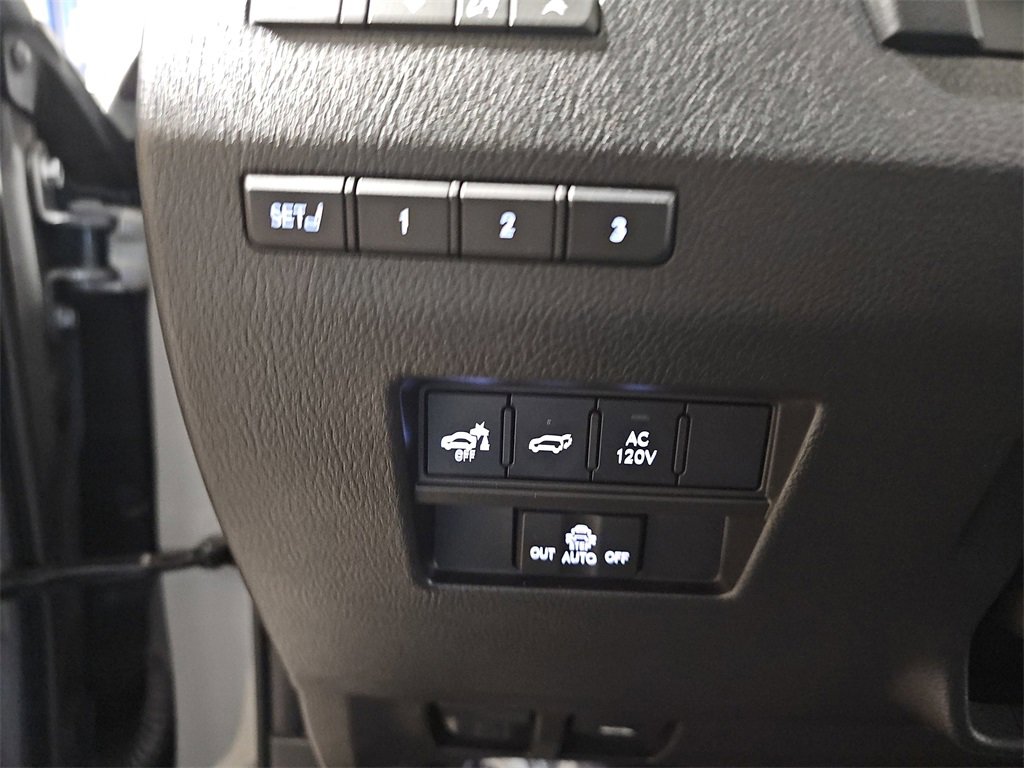 Used 2024 Lexus GX 550 image 28