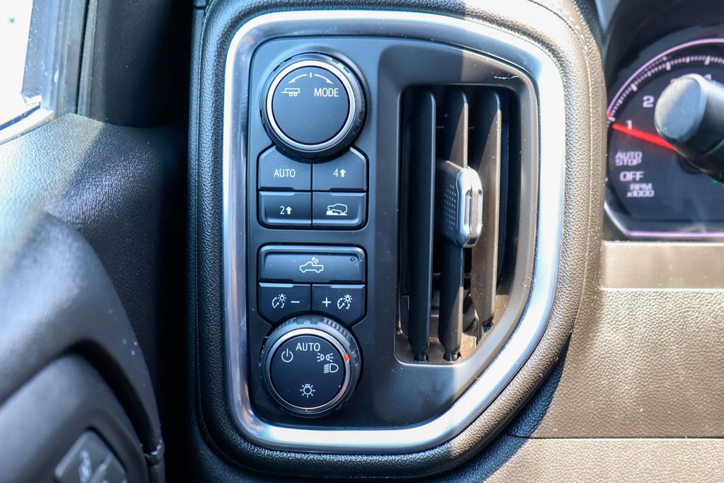 Used 2020 Chevrolet Silverado 1500 LT w/ All-Star Edition AWD/4WD image 19
