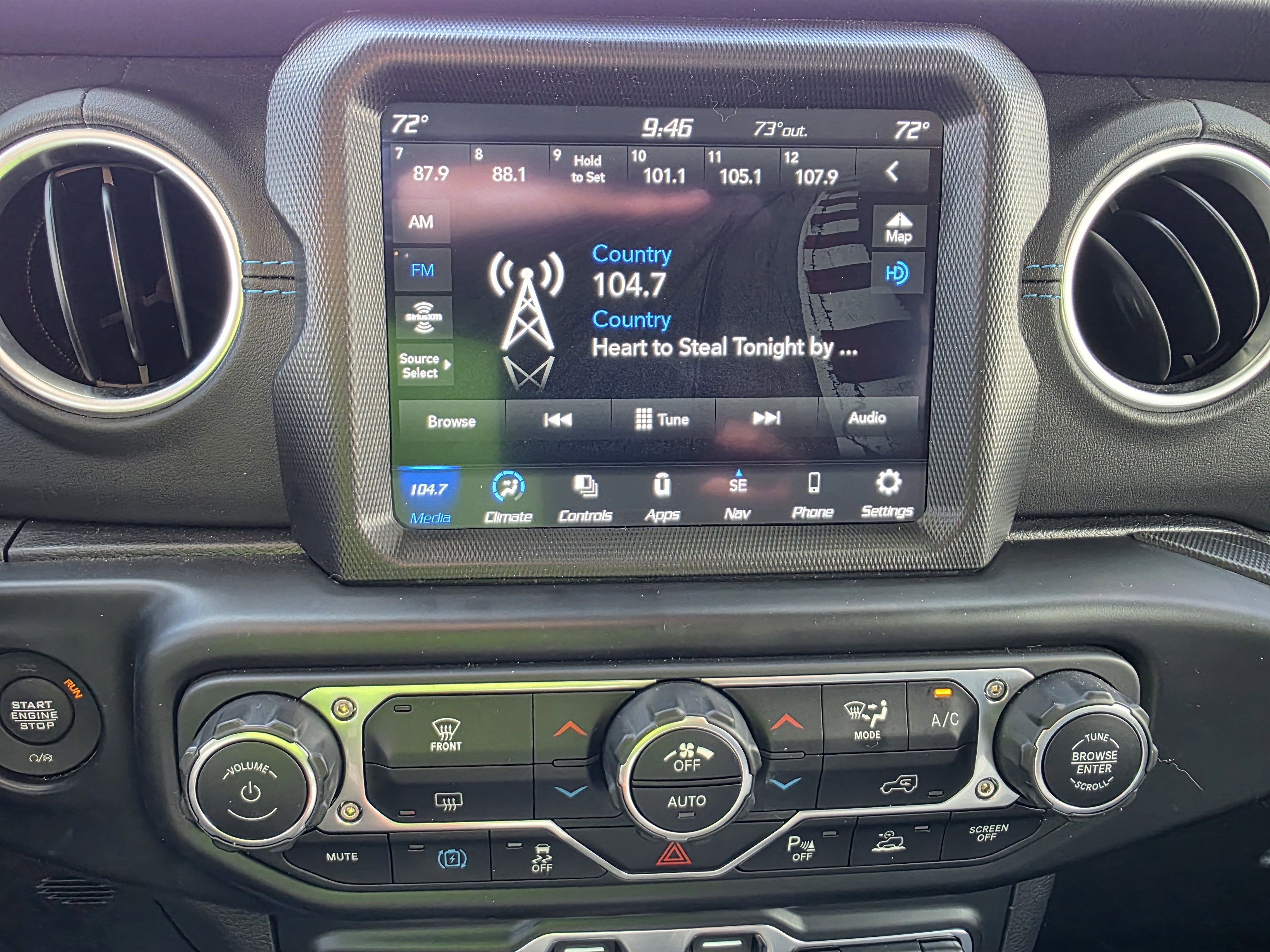 Used 2021 Jeep Wrangler Unlimited Rubicon 4xe w/ Steel Bumper Group image 17