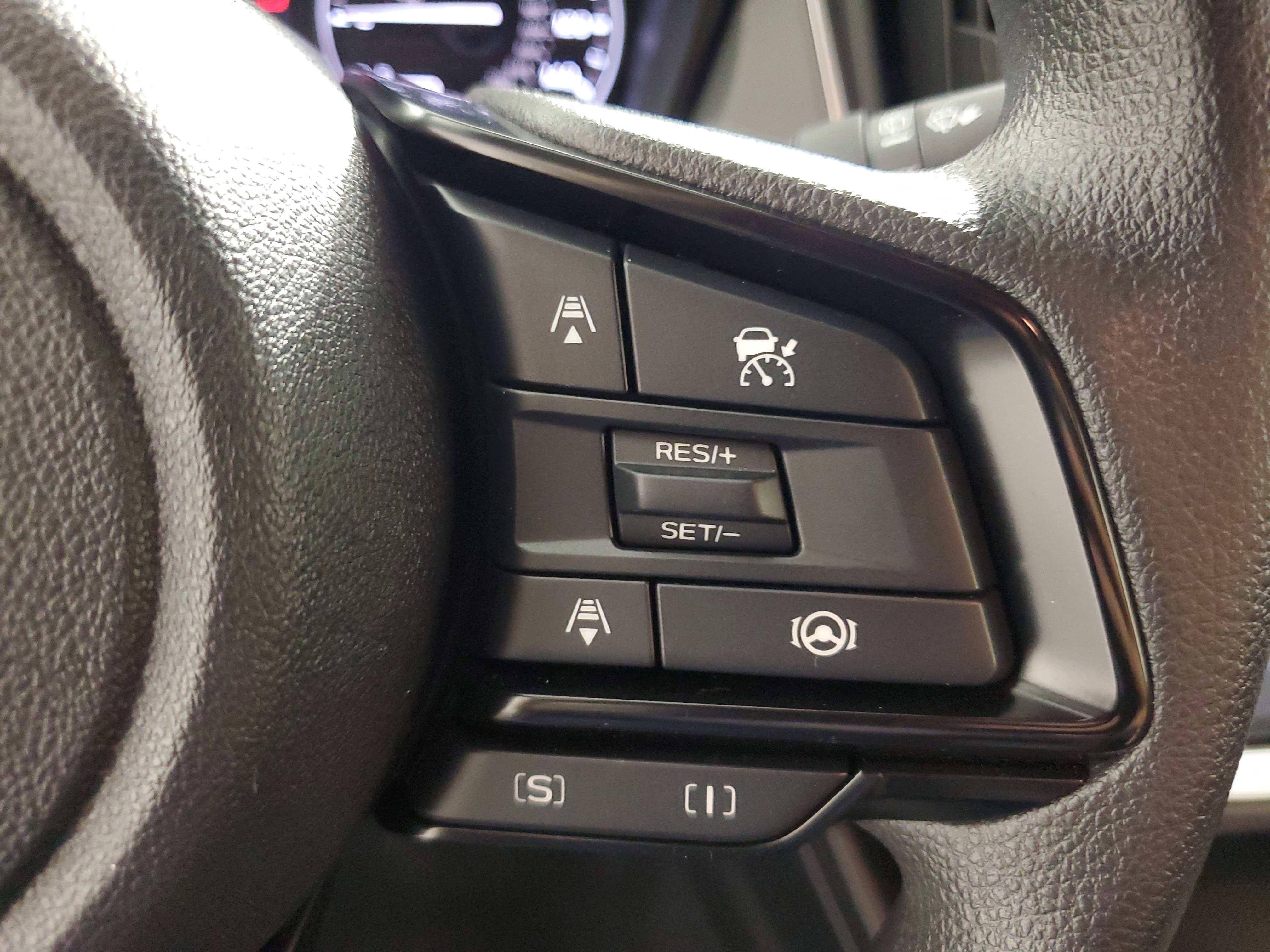 Used 2025 Subaru Crosstrek 2.5i Premium image 24