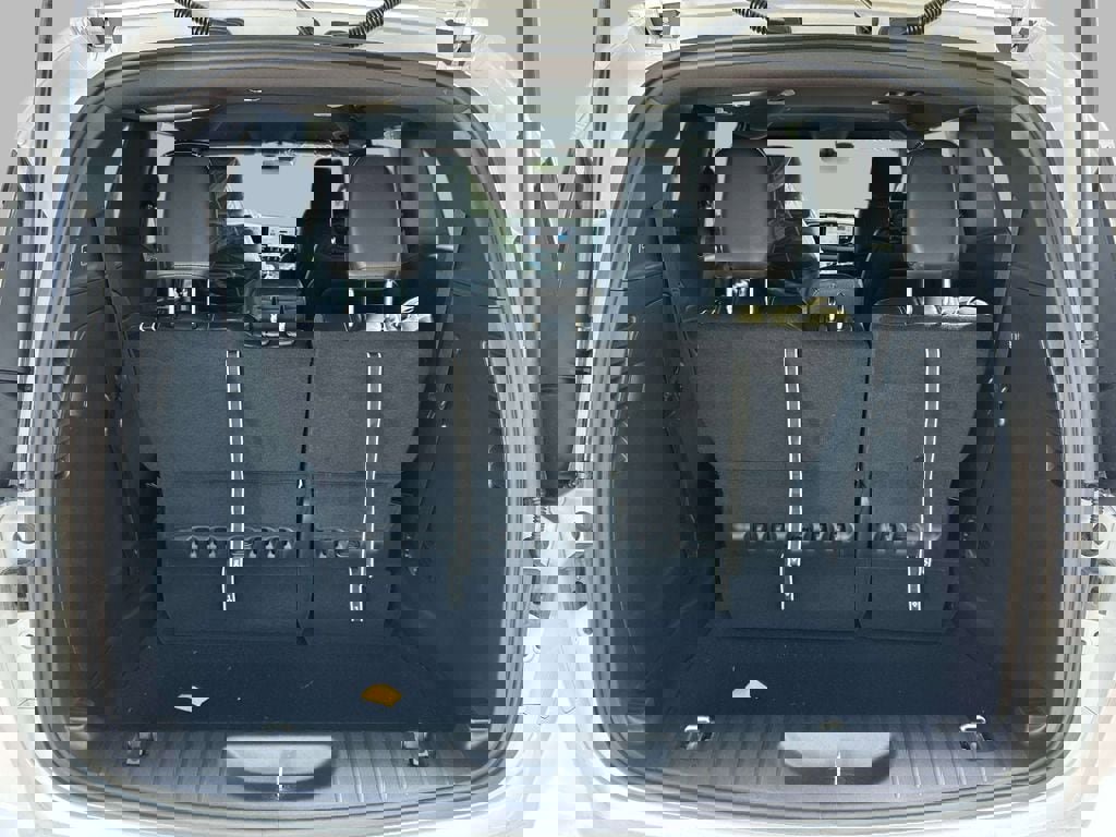 New 2026 Chrysler Voyager LX FWD image 7