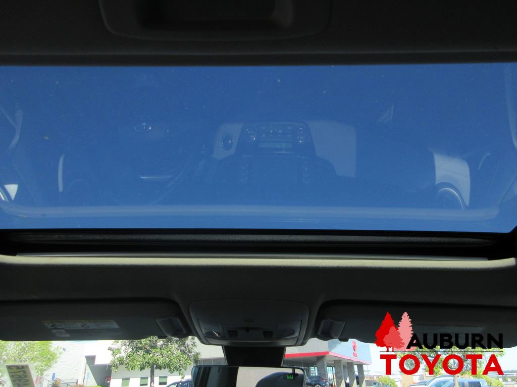 Used 2017 Toyota RAV4 Limited w/ Advanced Technology Package image 30