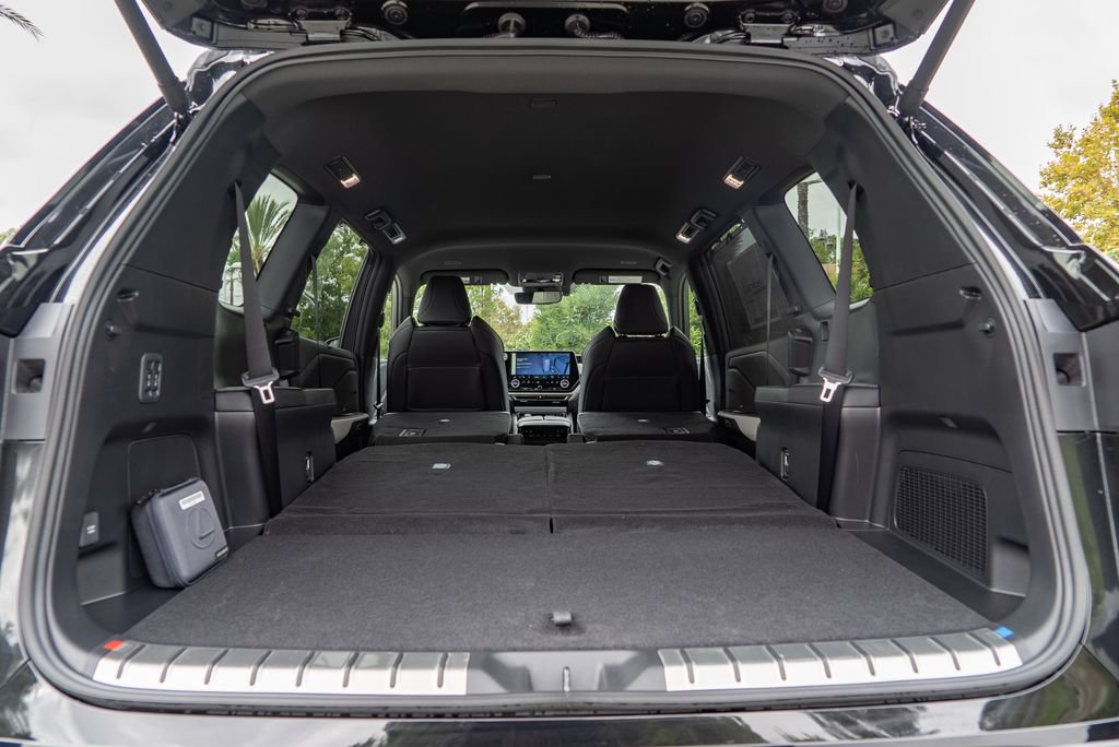 New 2026 Lexus TX 500h AWD image 13