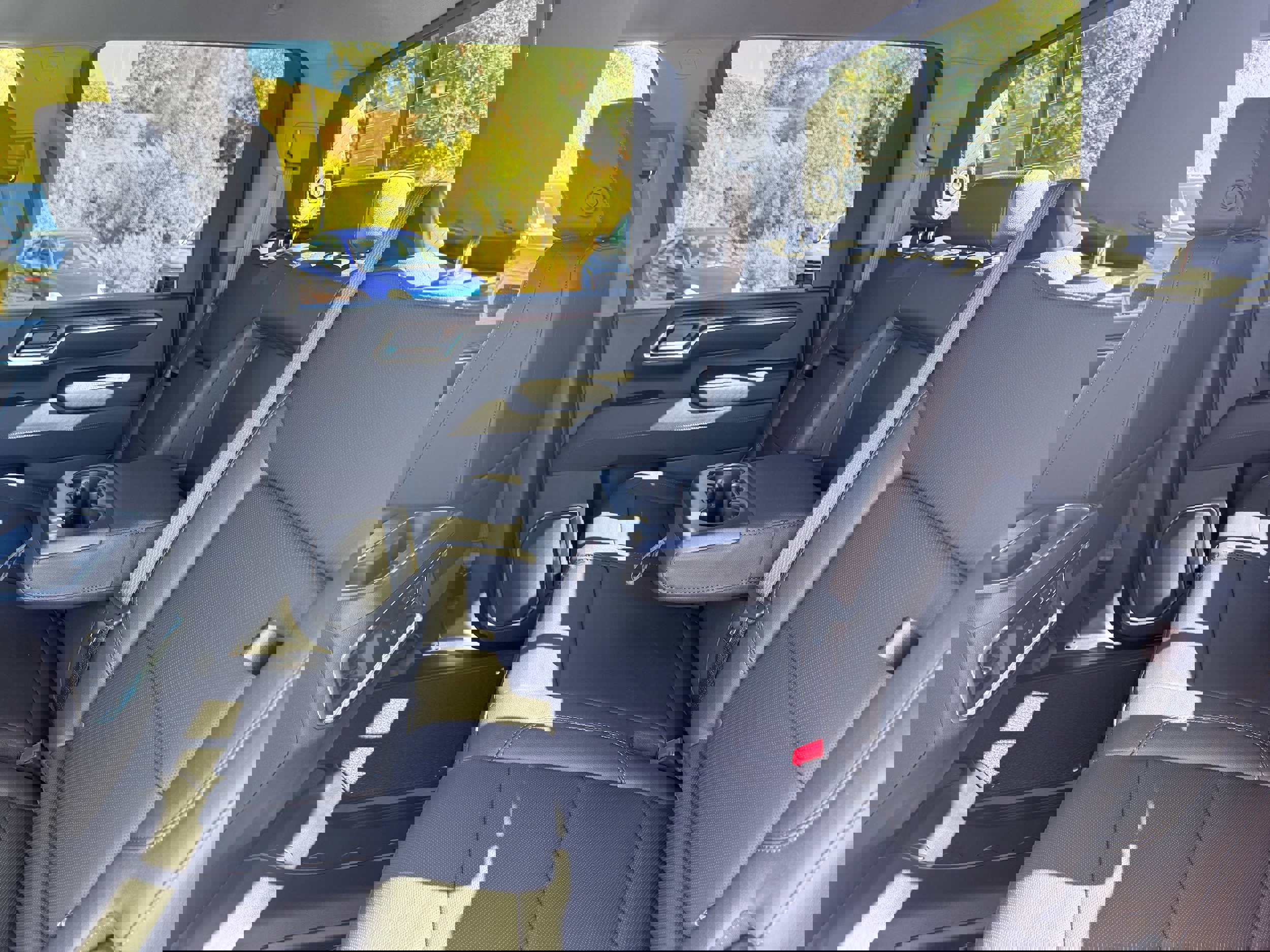 New 2026 GMC Sierra 2500 SLT w/ SLT Premium Package image 10