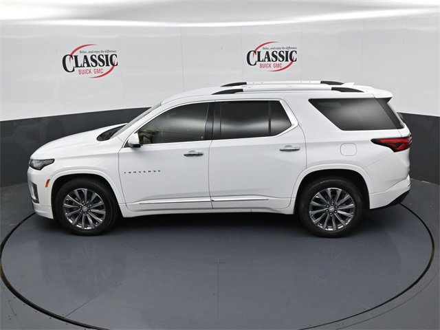 Used 2022 Chevrolet Traverse Premier image 17