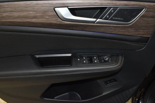 Used 2024 Volkswagen Atlas SEL Premium R-Line image 28