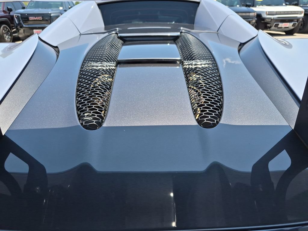 Used 2018 McLaren 570S Spider RWD image 19