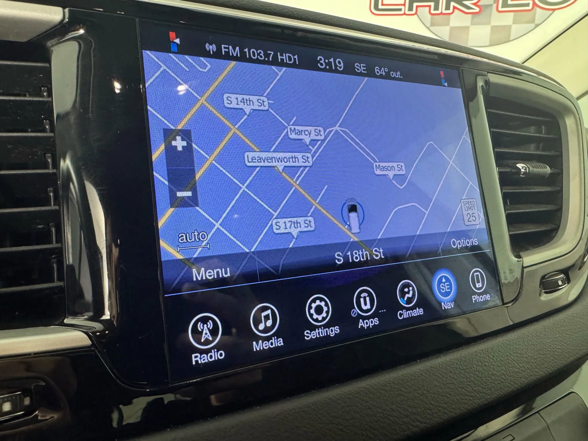 Used 2017 Chrysler Pacifica Touring w/ Tire & Wheel Group image 19