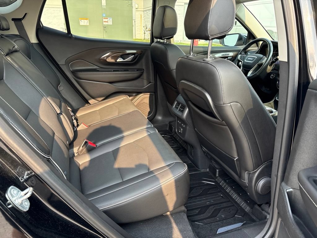 Used 2020 GMC Terrain Denali w/ Denali Premium Package FWD image 23