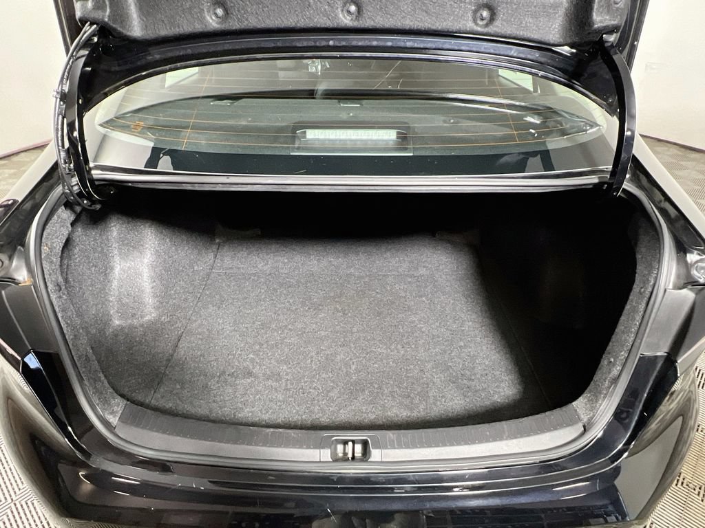 Certified 2025 Toyota Corolla LE FWD image 22