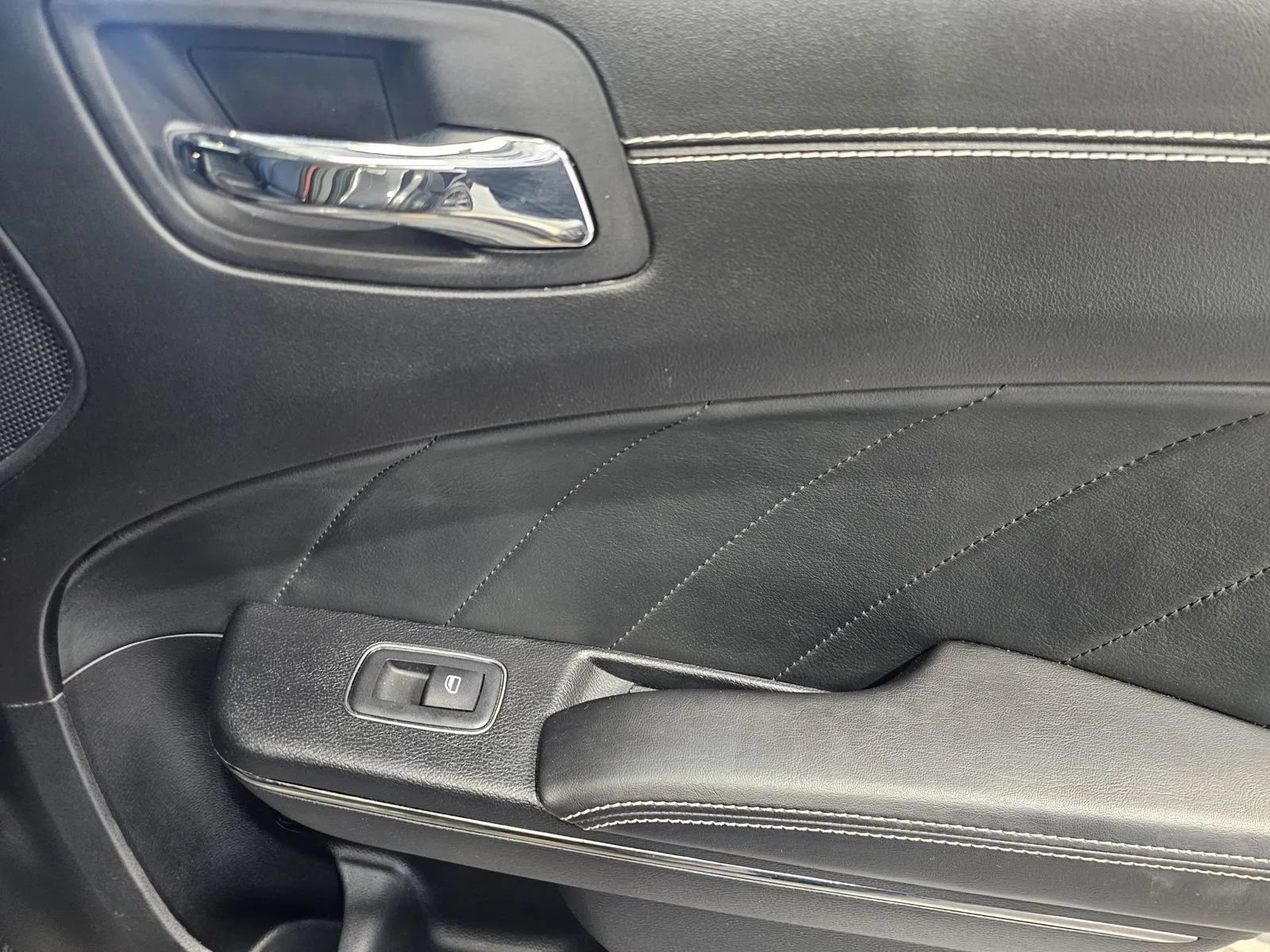Used 2020 Dodge Charger SRT Hellcat w/ Harman/Kardon Audio Group RWD image 8