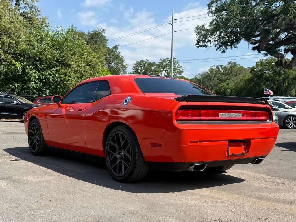 Used 2010 Dodge Challenger SRT8 w/ SRT Option Group II RWD image 5