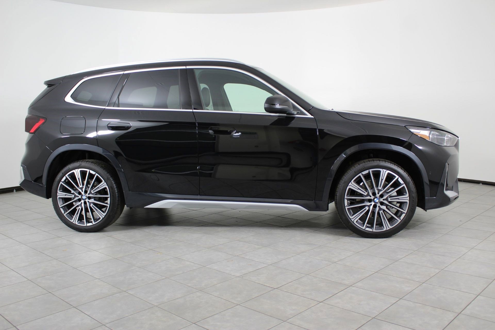 New 2026 BMW X1 xDrive28i w/ Convenience Package image 8